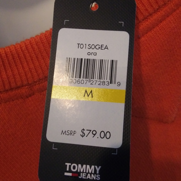 ⭐NWT Tommy Hilfiger crop wide sleeve sweater - Picture 10 of 10